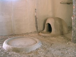 In the two dwellings, fireplaces and domed ovens were built in direct contact with the floor.