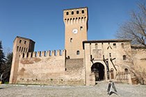 Castello-di-Formigine.jpg
